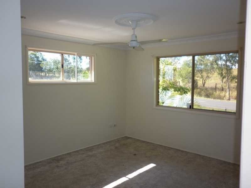 32 Hall Street, Yamanto QLD 4305