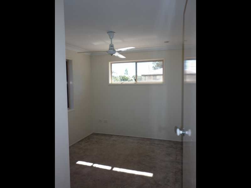 32 Hall Street, Yamanto QLD 4305