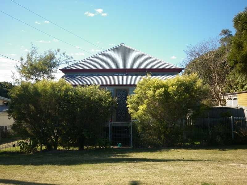 68 Cole Street, Silkstone QLD 4304