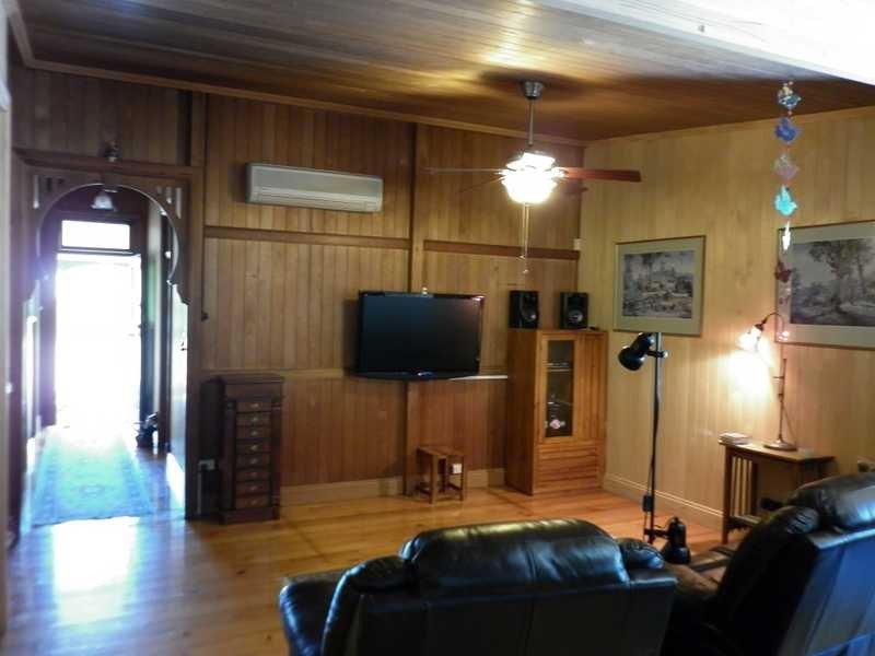 14 Macrae Street, Coalfalls QLD 4305