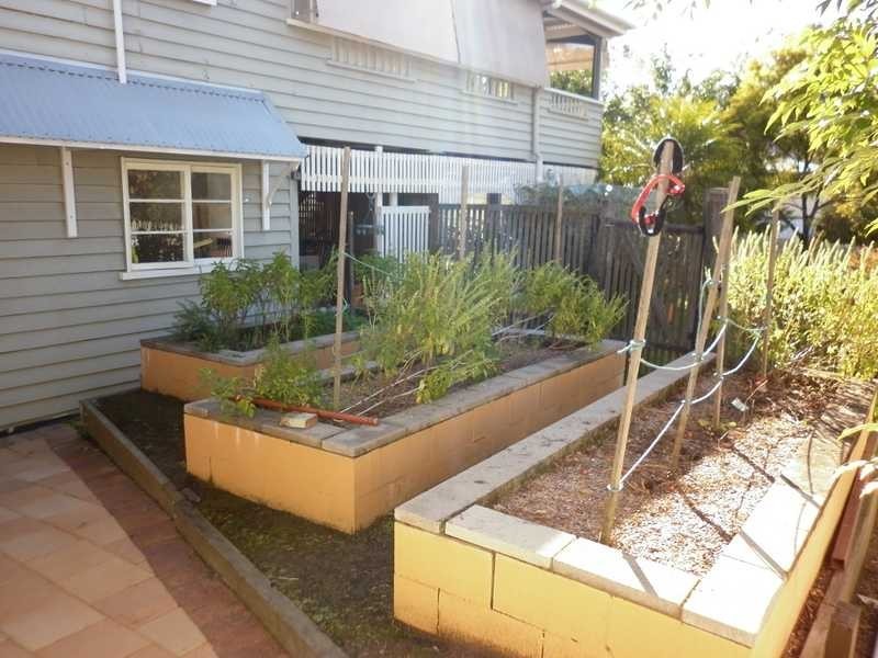 14 Macrae Street, Coalfalls QLD 4305