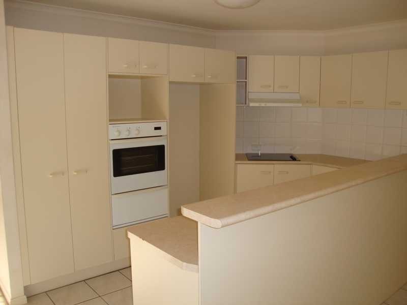 11 Rangeview Drive, Flinders View QLD 4305