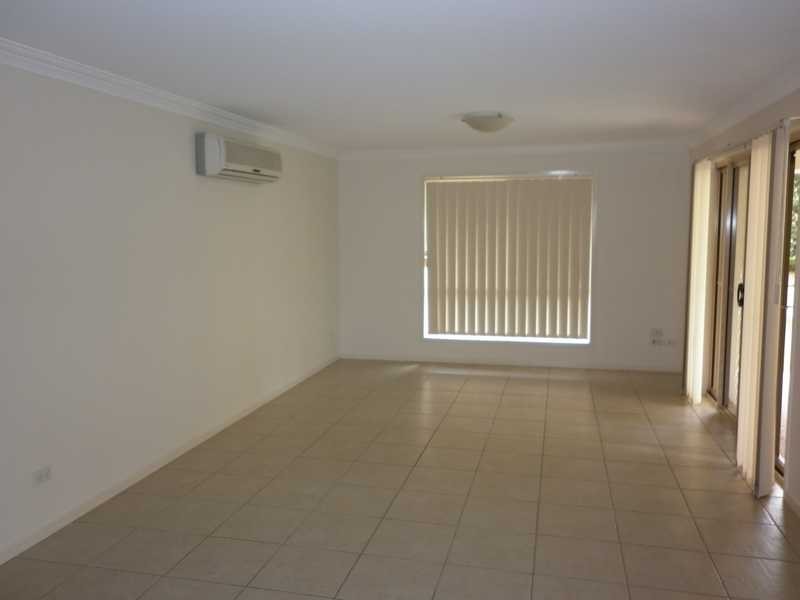 1/22 Cemetery Road, Eastern Heights QLD 4305