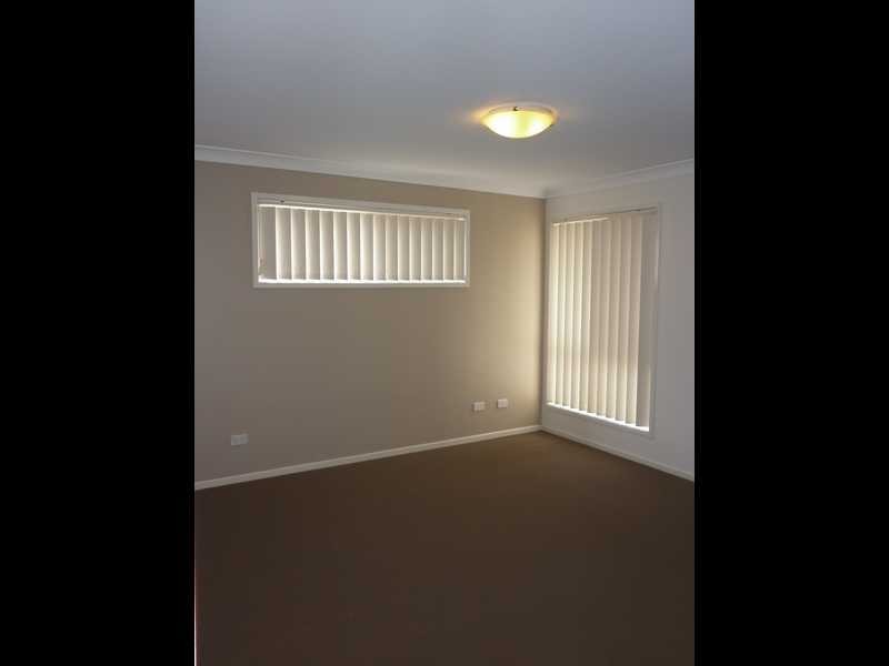 1/22 Cemetery Road, Eastern Heights QLD 4305