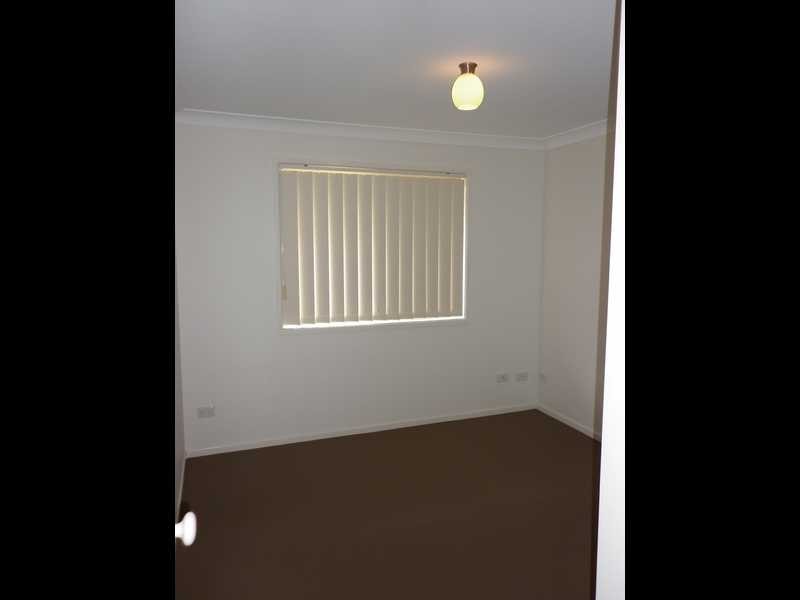 1/22 Cemetery Road, Eastern Heights QLD 4305