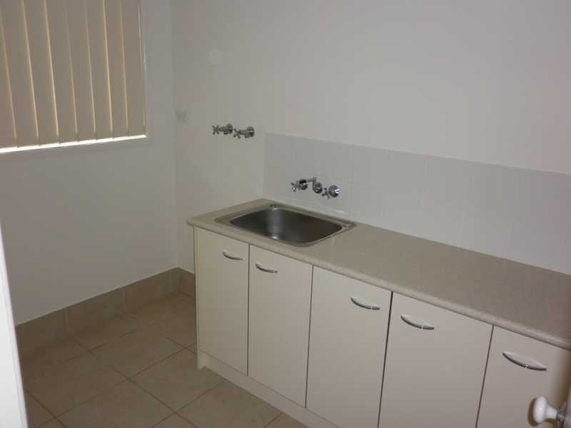 1/22 Cemetery Road, Eastern Heights QLD 4305