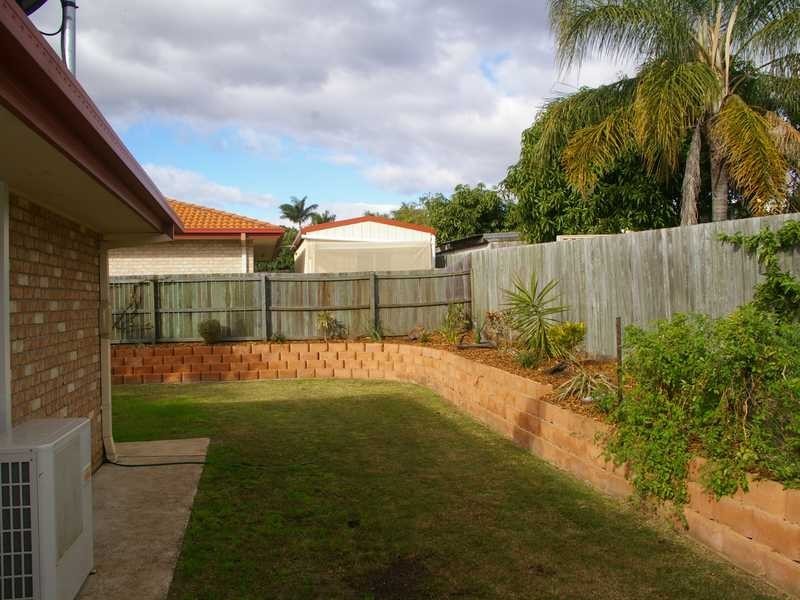 3 Catherine Place, Flinders View QLD 4305