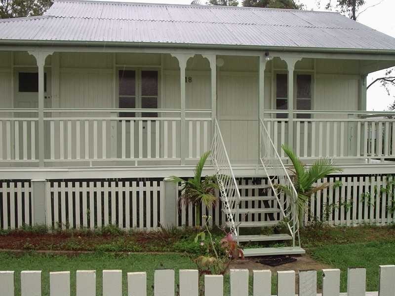 18 Chubb Street, One Mile QLD 4305