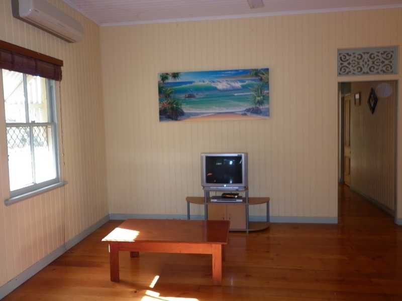 28 Alice Street, Silkstone QLD 4304