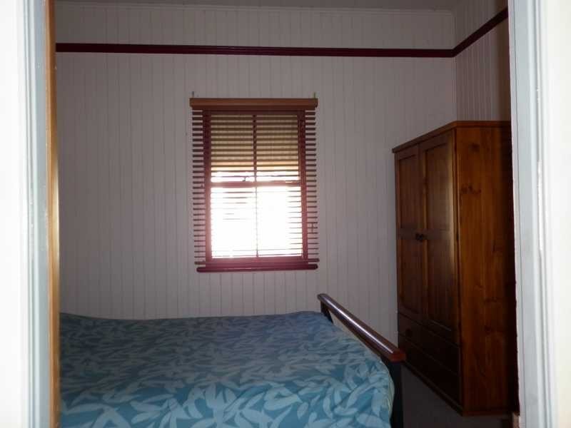 28 Alice Street, Silkstone QLD 4304