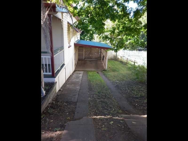 28 Alice Street, Silkstone QLD 4304