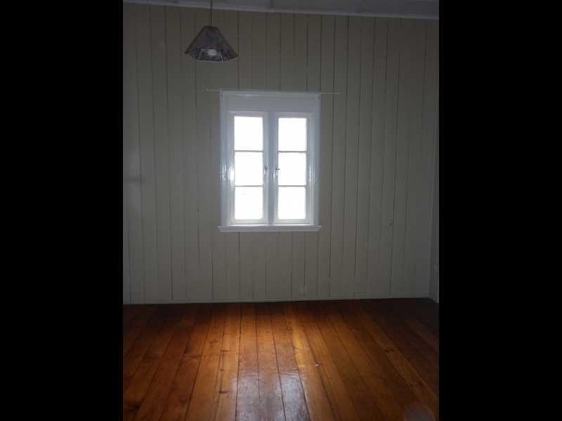 18 High Street, Ebbw Vale QLD 4304