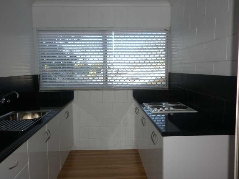 Unit 3/166 Blackstone Road, Silkstone QLD 4304