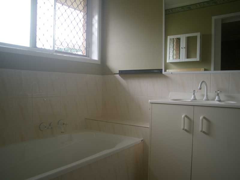 Unit 2/2 Keating Court, Goodna QLD 4300