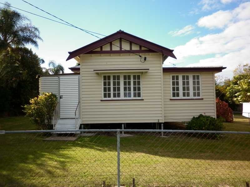 10 Foote Street, Newtown QLD 4305