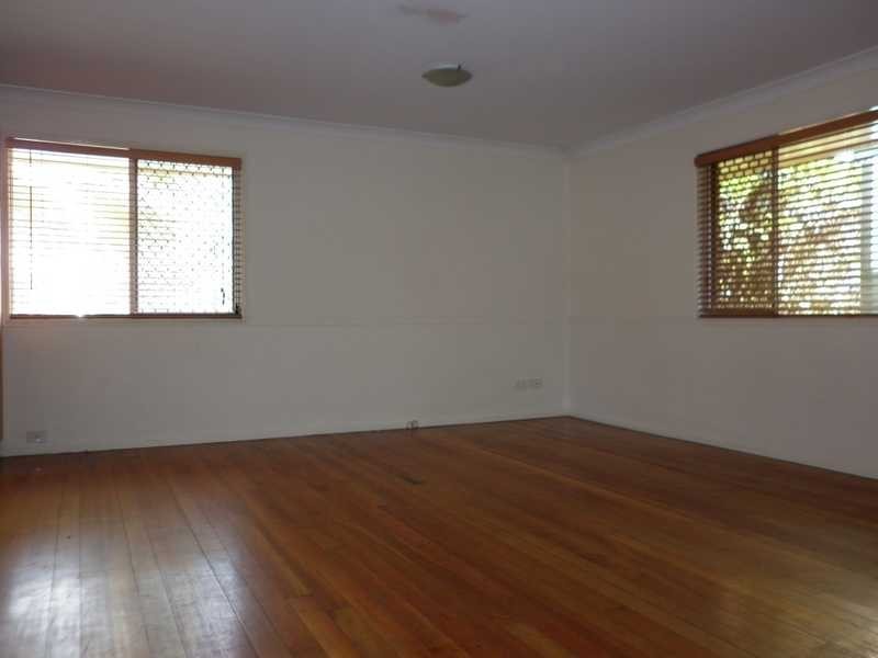 23 Hayden Street, Riverview QLD 4303