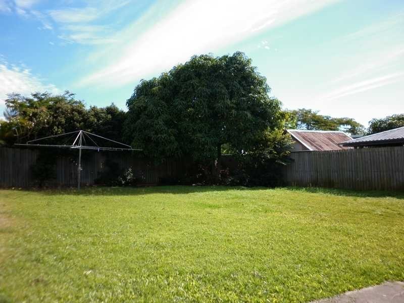 23 Hayden Street, Riverview QLD 4303