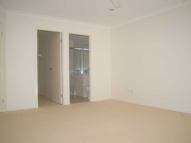 1/43 Tranquility Circle, Brassall QLD 4305