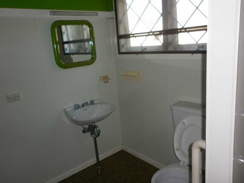 10 Soudan Street, North Booval QLD 4304