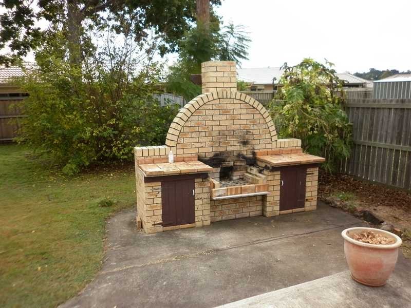 22 Cooinda Street, Eastern Heights QLD 4305