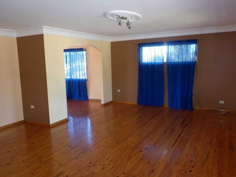 22 Cooinda Street, Eastern Heights QLD 4305