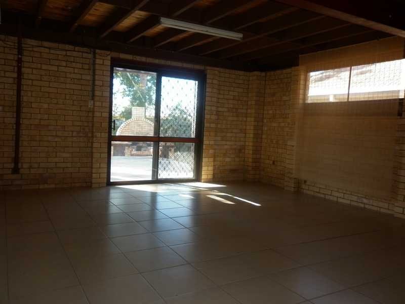 22 Cooinda Street, Eastern Heights QLD 4305