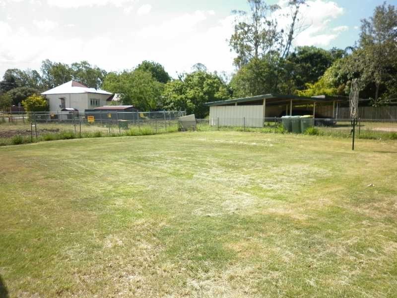 115 Thorn Street, Ipswich QLD 4305
