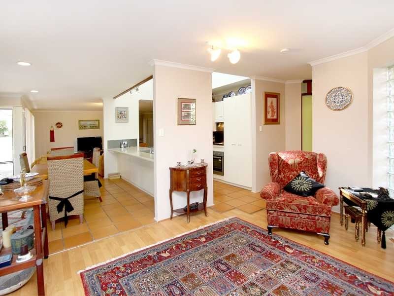 32 Lorrikeet Street, Bundamba QLD 4304