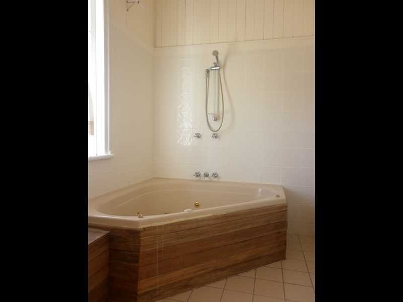 38 Thomas Street, Blackstone QLD 4304