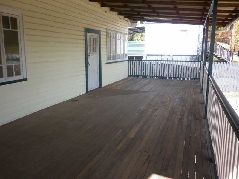 38 Thomas Street, Blackstone QLD 4304