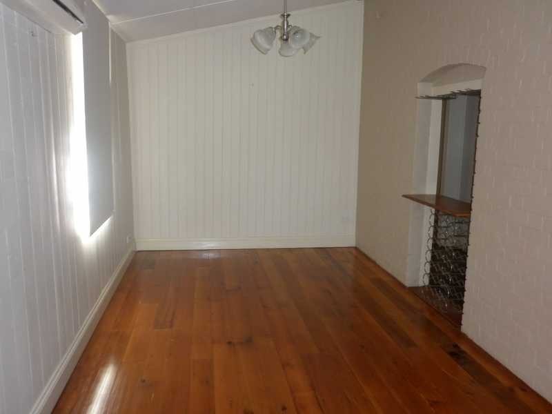 5 Turner Street, Ipswich QLD 4305
