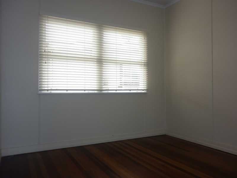 3 Pommer Street, Brassall QLD 4305