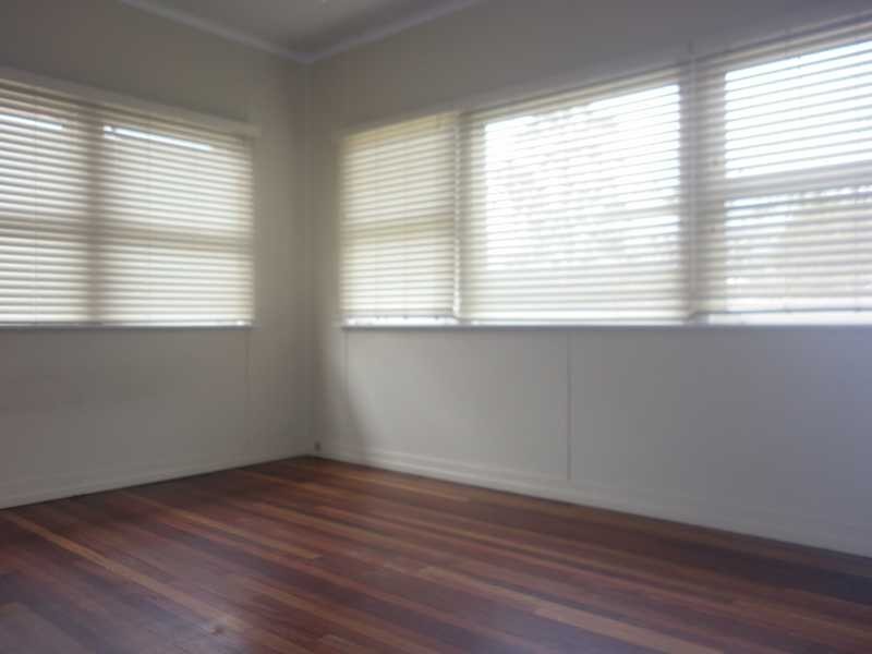 3 Pommer Street, Brassall QLD 4305