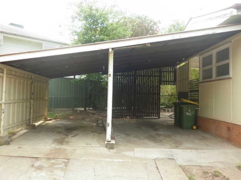 3 Pommer Street, Brassall QLD 4305