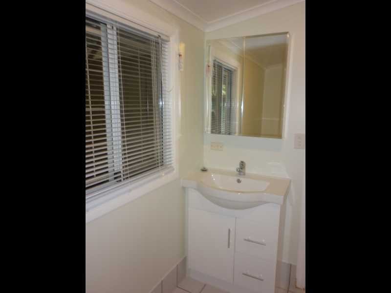10 Thompson Street, Silkstone QLD 4304