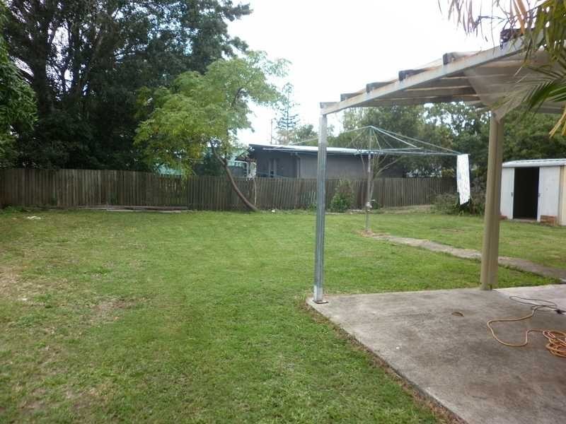 10 Thompson Street, Silkstone QLD 4304