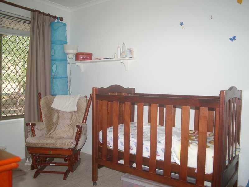 2 Thoona Close, Karana Downs QLD 4306