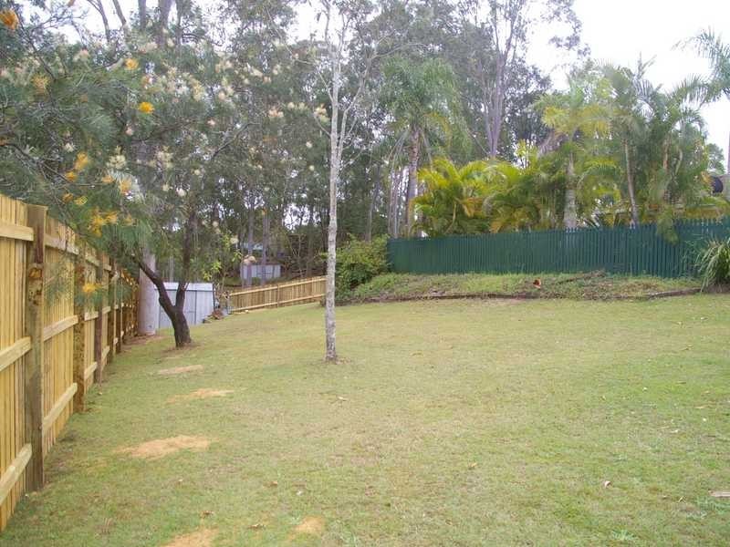 2 Thoona Close, Karana Downs QLD 4306
