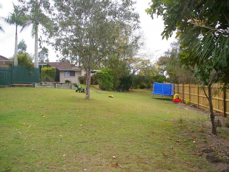 2 Thoona Close, Karana Downs QLD 4306