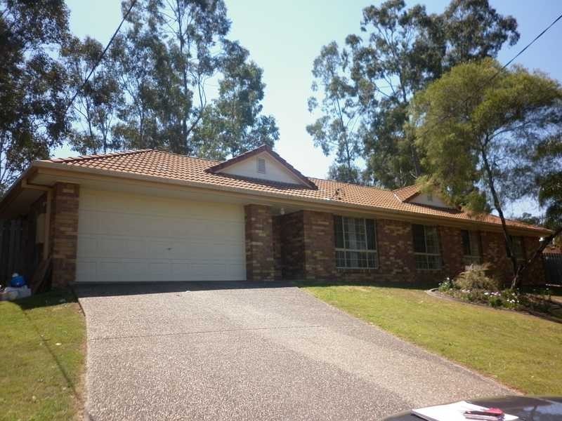 12 Brolga Court, Bundamba QLD 4304