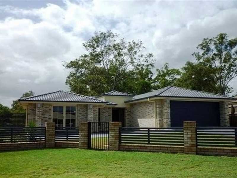 27 Benjamin Court, Yamanto QLD 4305