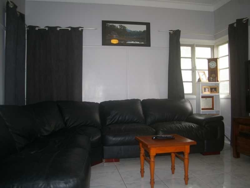 77 Gladstone Road, Coalfalls QLD 4305