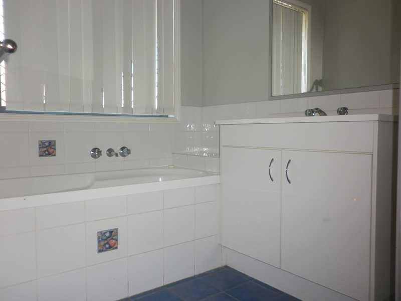 20 Christine Street, North Booval QLD 4304