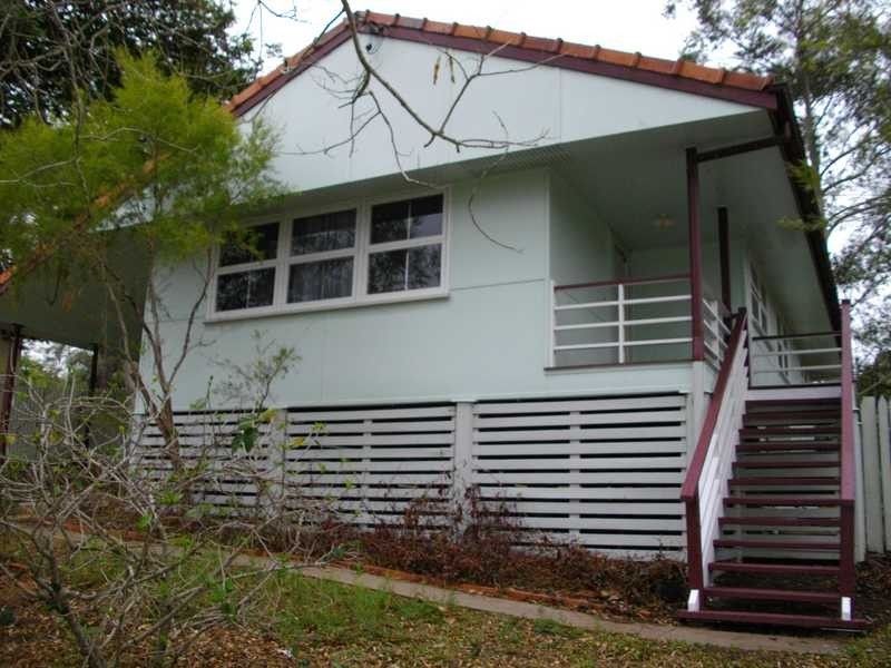 32 Flinders Drive, Leichhardt QLD 4305