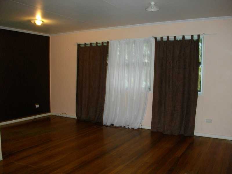 32 Flinders Drive, Leichhardt QLD 4305