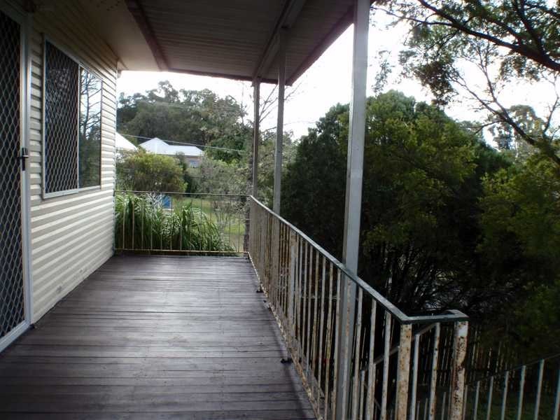 24 Jones Street, Blackstone QLD 4304