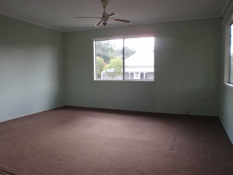 24 Jones Street, Blackstone QLD 4304