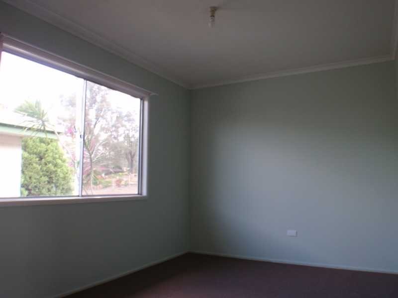 24 Jones Street, Blackstone QLD 4304
