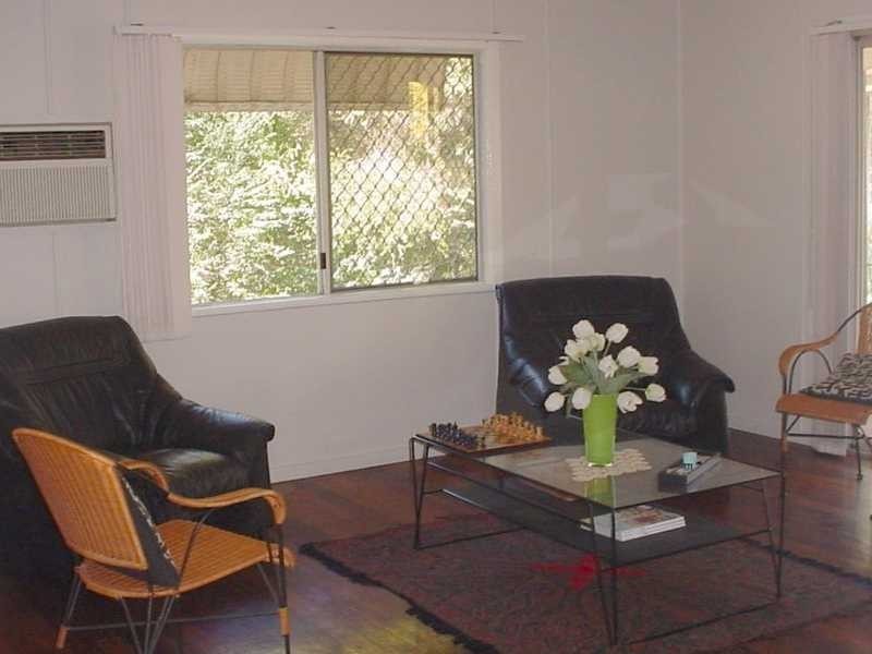 4 Pettigrew street, Woodend QLD 4305