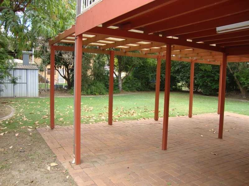 22 Chifley Crescent, Brassall QLD 4305